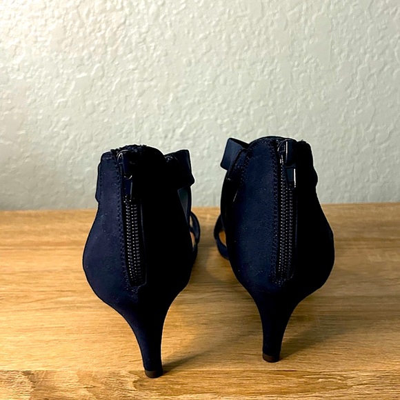 Style & Co. - Picture 3 of 5